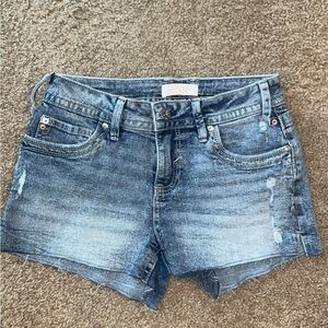 ARIYA Cut Off Denim Blue Jean Shorts